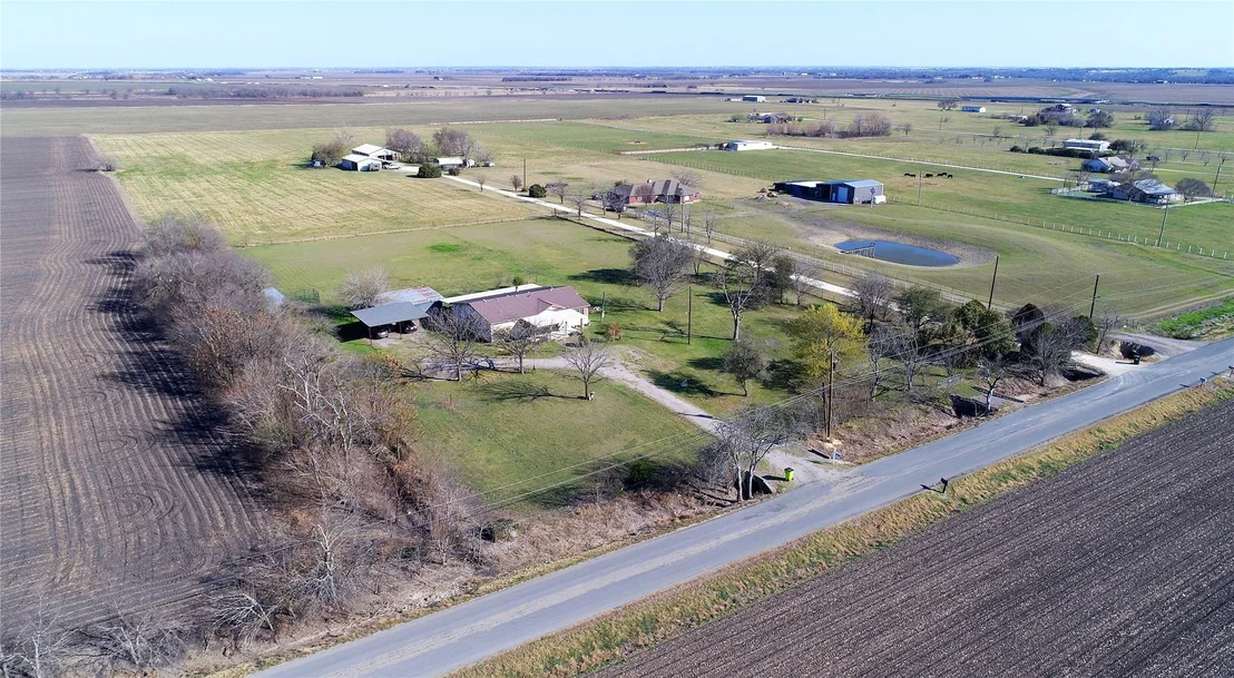 Photo of 901 County Road 134 RD