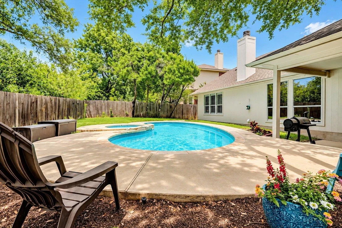 Photo of 7025 Auckland DR