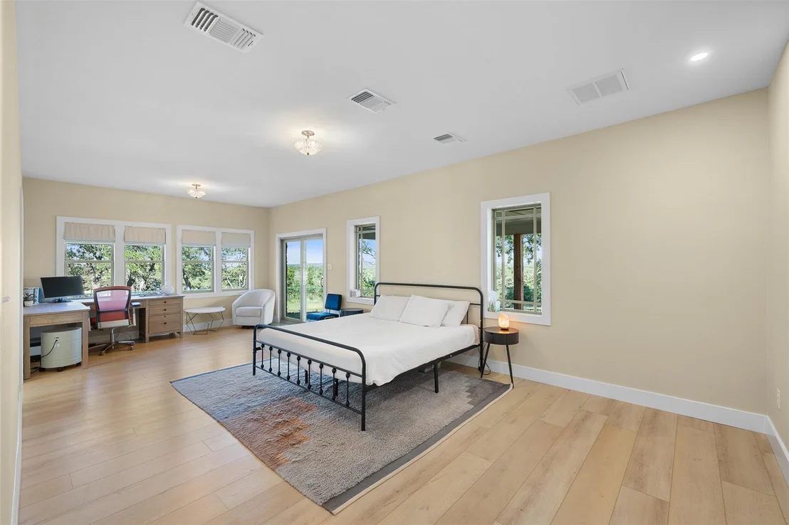 Photo of 3340 Briggs RD