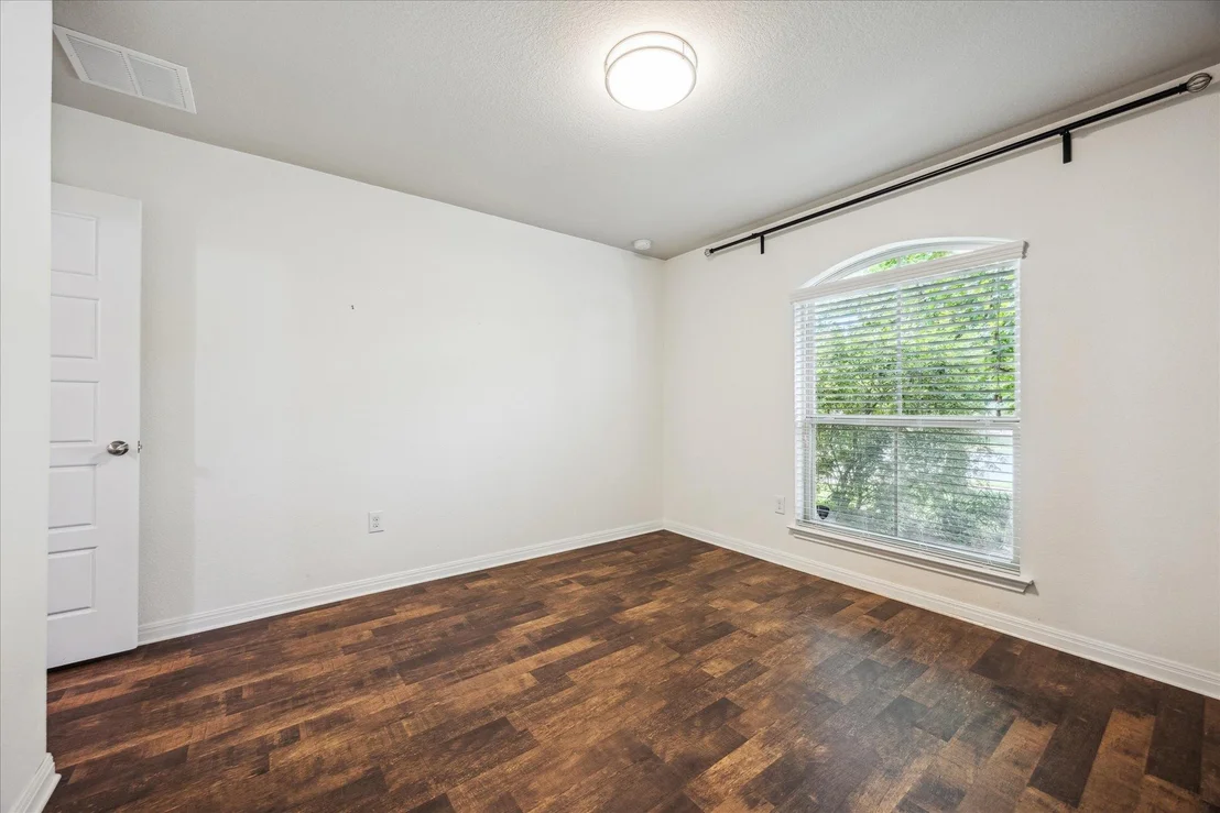 Photo of 504 Longhorn Cavern RD