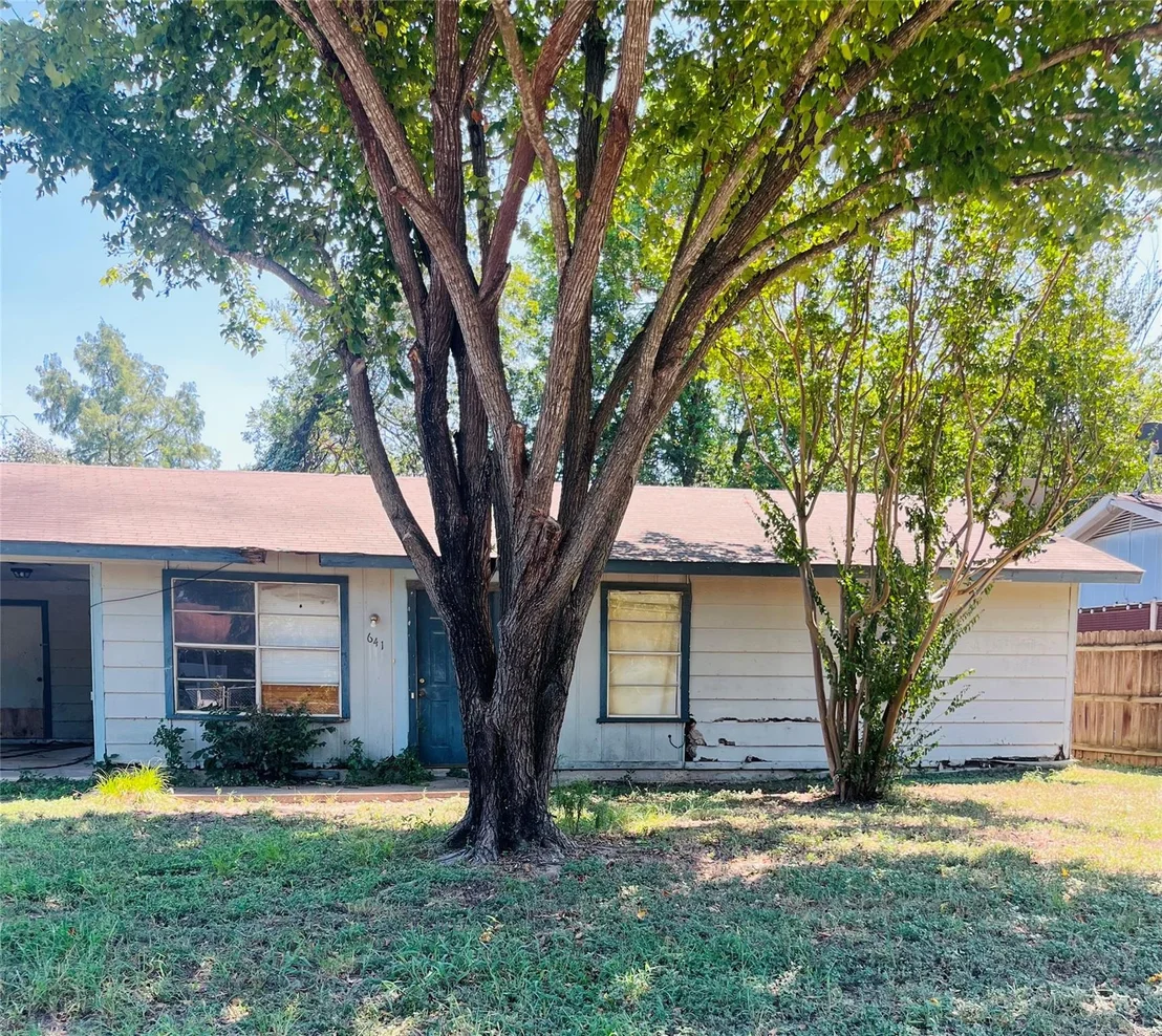 Photo of 641 Williams Ave