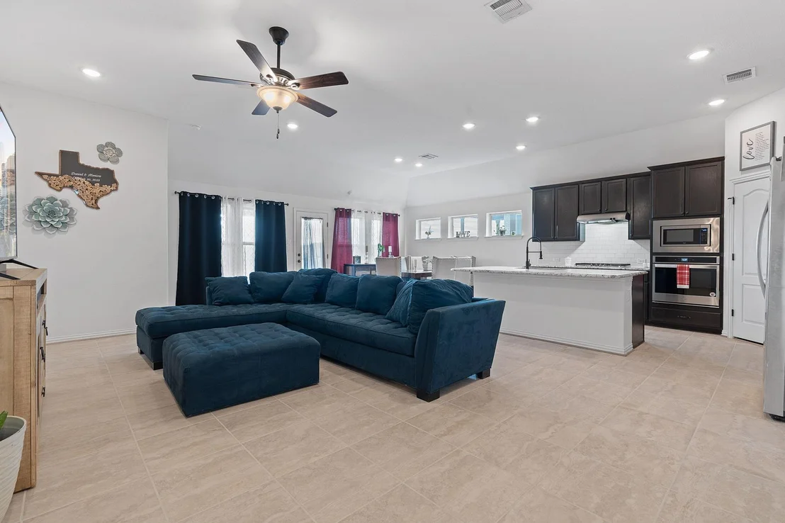 Photo of 874 Spinnaker LOOP