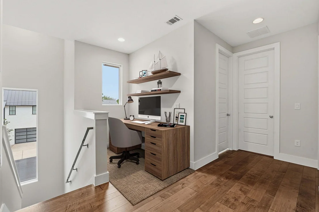 Photo of 1307 Clifford Ave