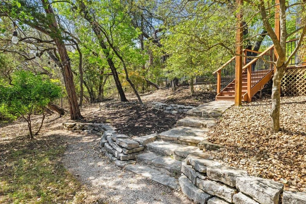 Photo of 6005 Bon Terra DR