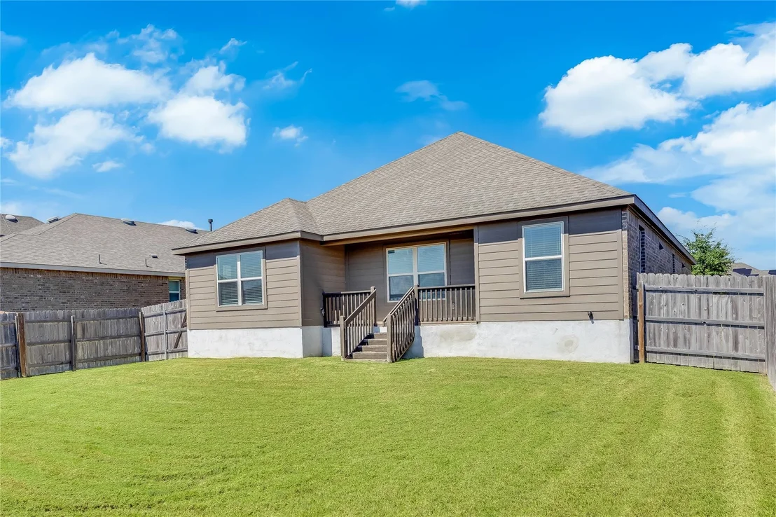 Photo of 5909 Toscana TRCE