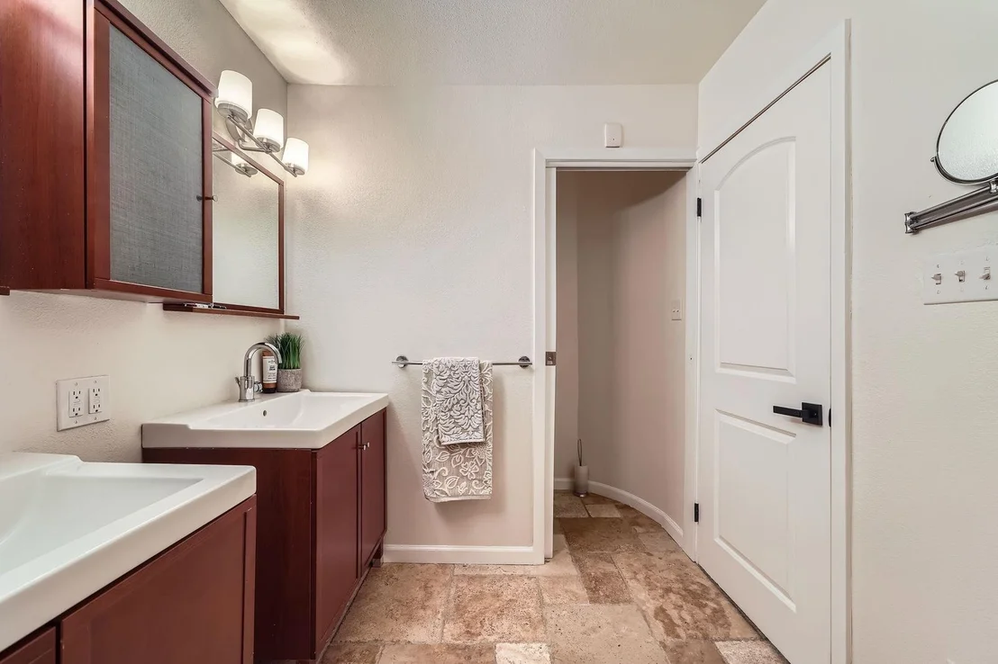Photo of 3501 Fleetwood DR
