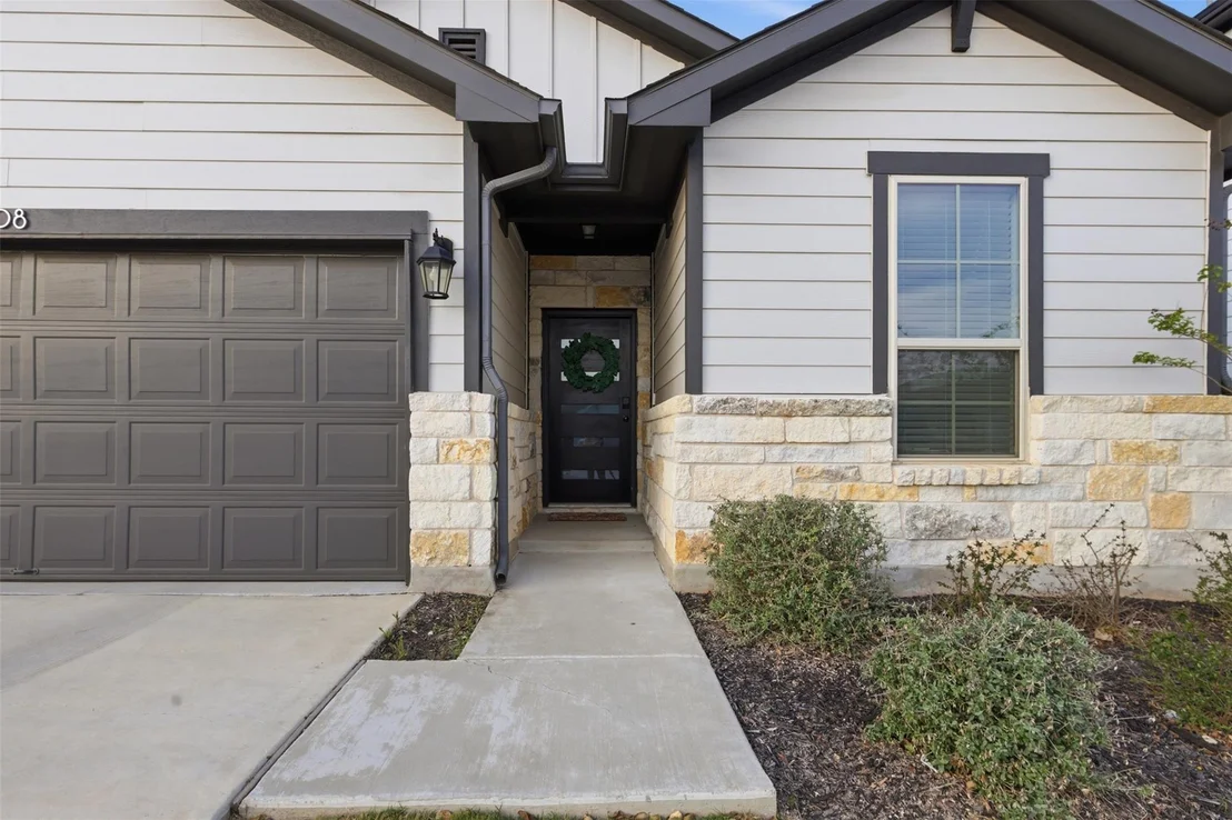 Photo of 108 Gullivers DR