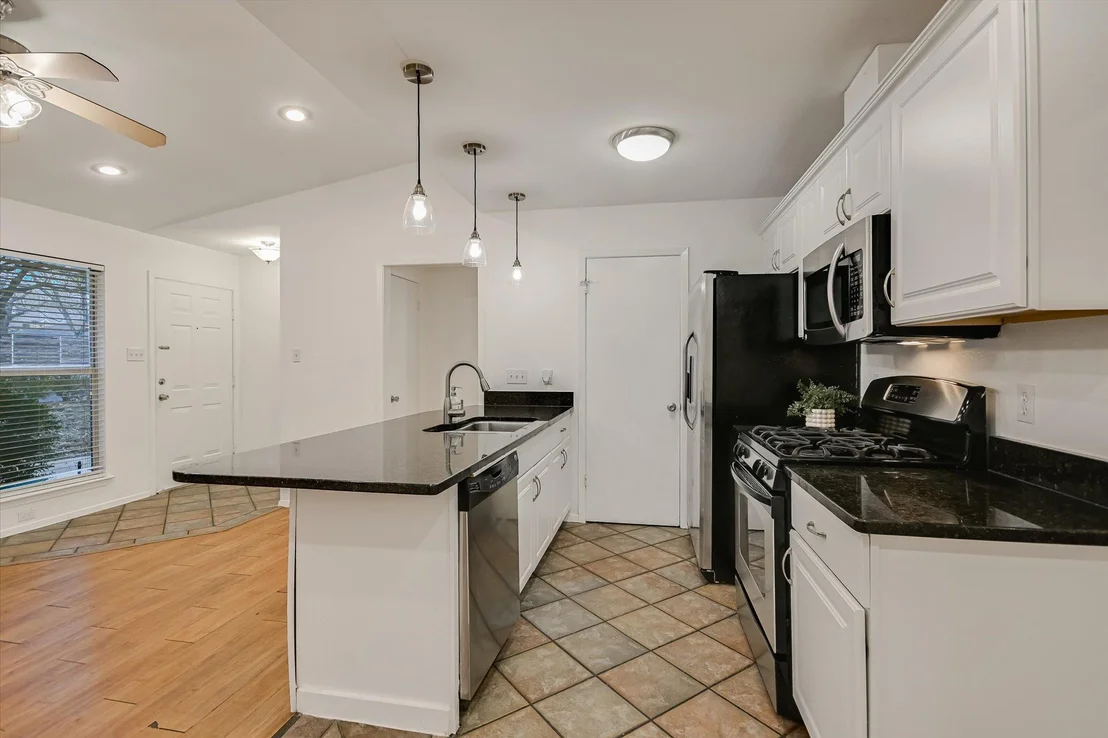 Photo of 3207 Eanes CIR