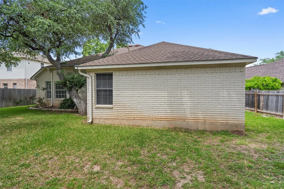 Photo of 2820 Blue Jay DR