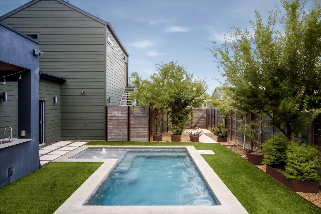 Photo of 1001 Scenic DR