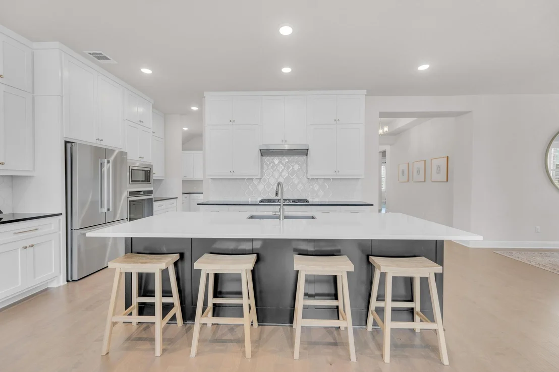 Photo of 704 Sunset Vista DR