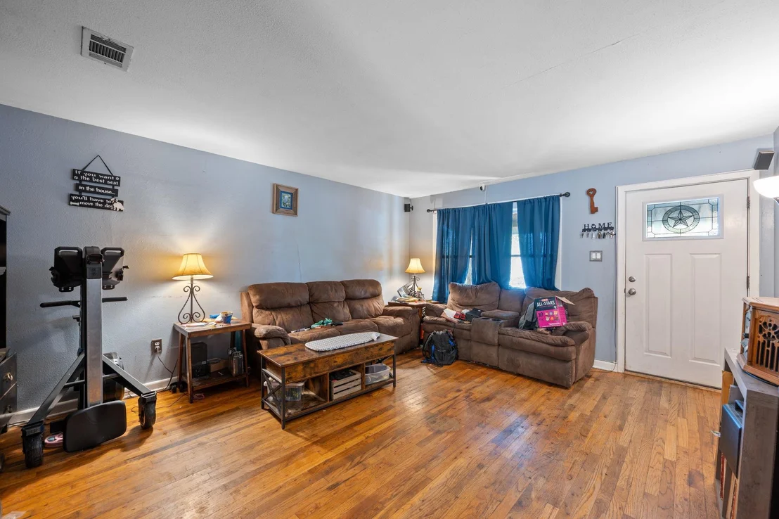 Photo of 9106 Capitol DR