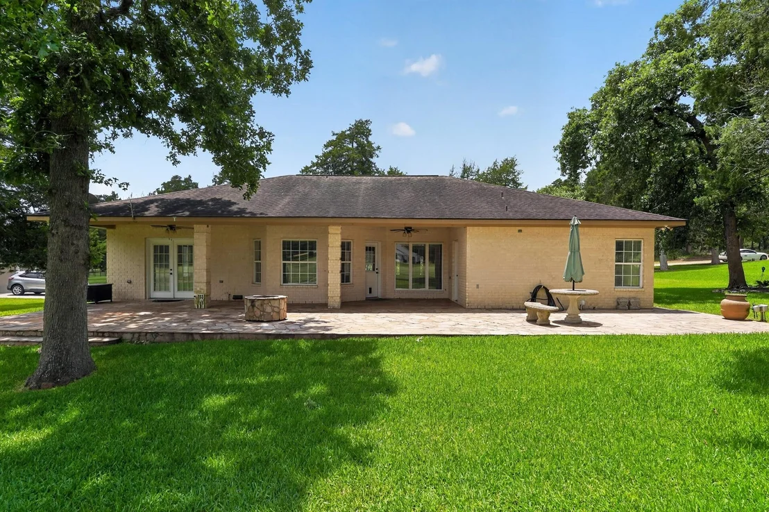 Photo of 410 Pinehurst DR
