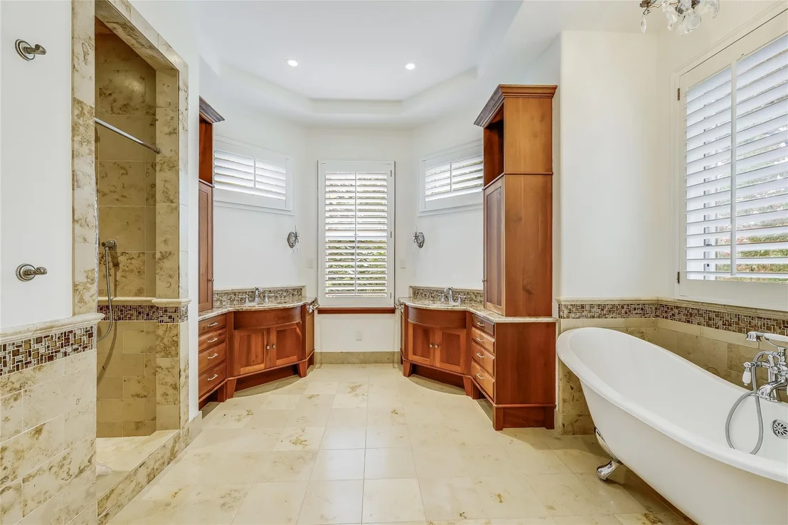 Photo of Unit 33 at 2800 Waymaker WAY