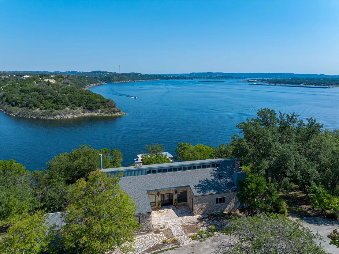 Photo of 18106 Travis CIR