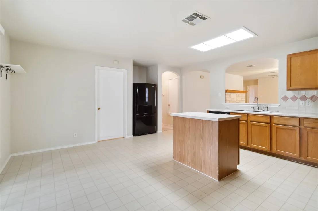 Photo of 615 Jessica PL