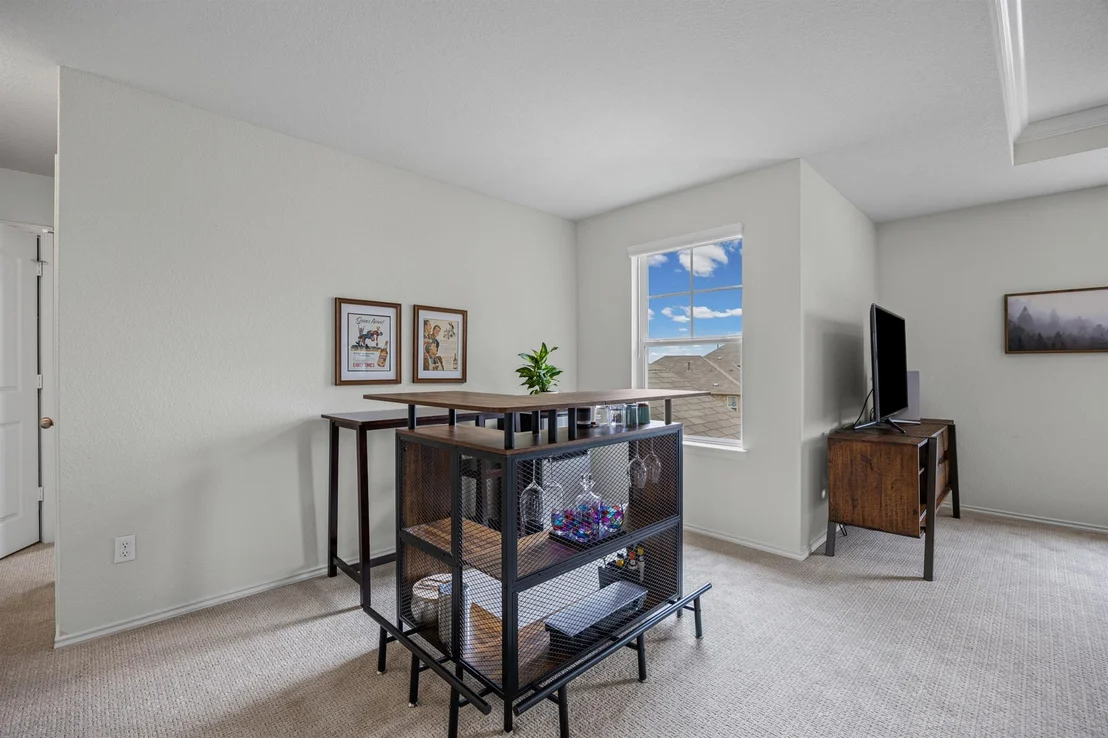 Photo of 332 Bayberry CIR