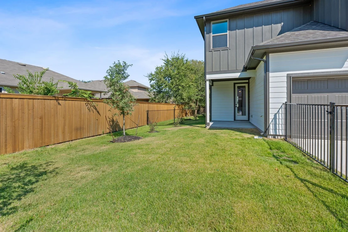 Photo of 330 Orleanian DR