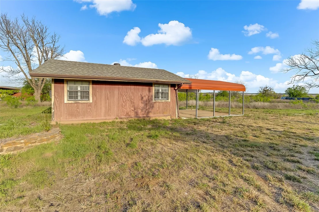 Photo of 950 County Road 221