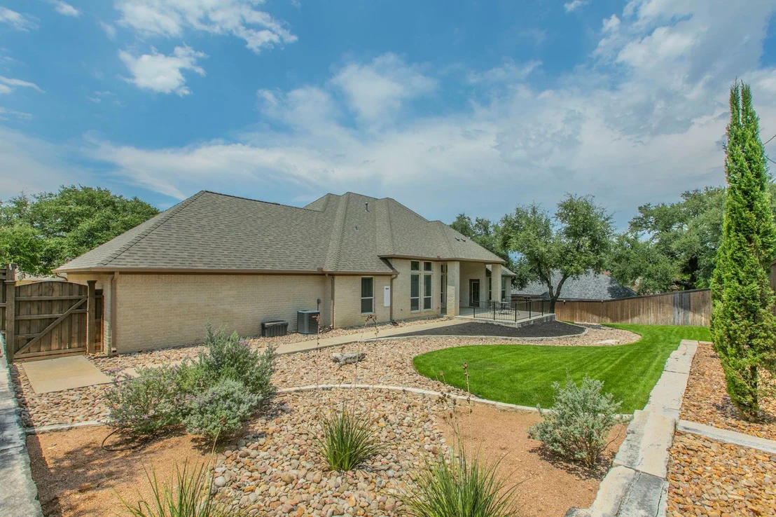 Photo of 1635 Alta Vista LOOP