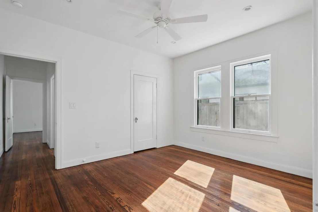 Photo of 4008 Duval ST