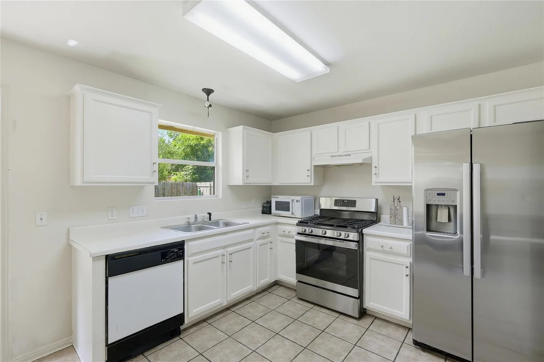 Photo of 310 Raintree DR