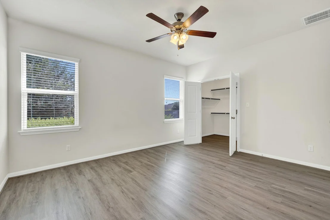 Photo of 109 Bosque DR