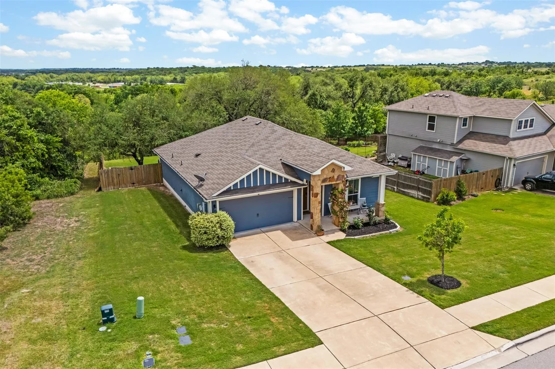Photo of 505 Liard River RD