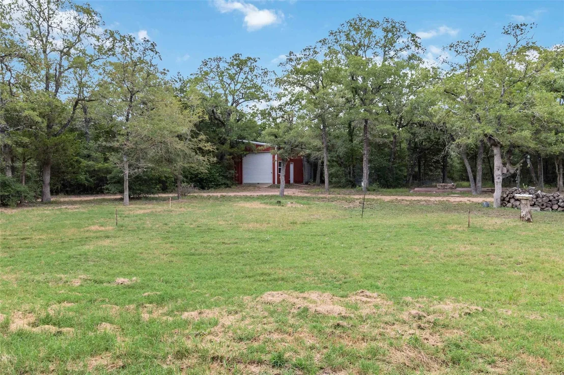 Photo of 425 Woodlands DR