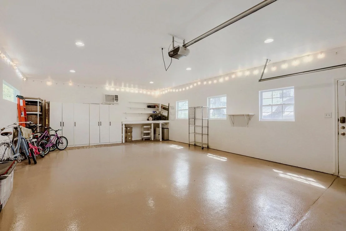 Photo of 1701 Alameda DR