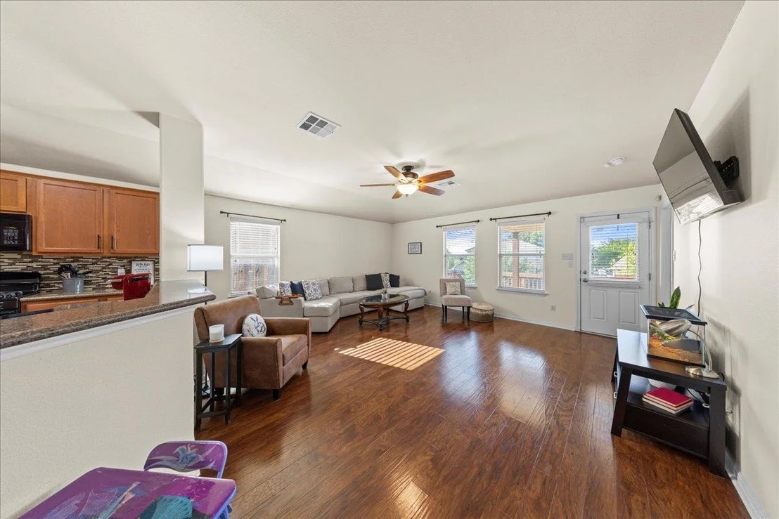 Photo of 747 Reliance DR