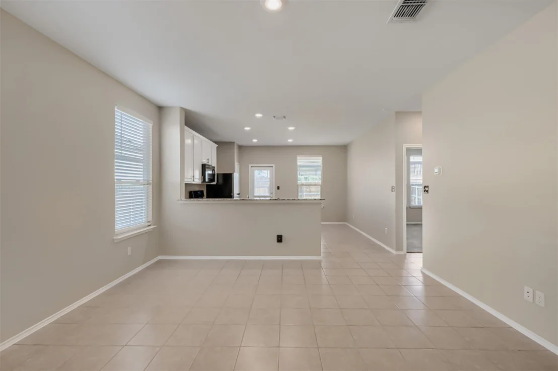 Photo of 324 Harper LN