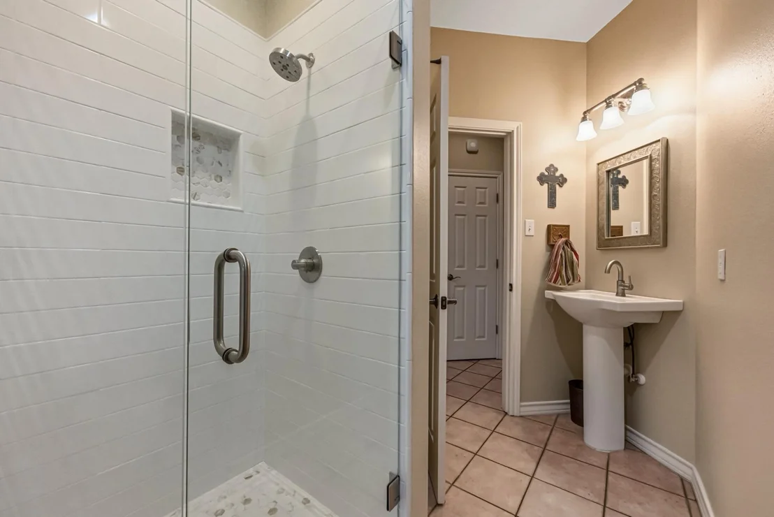 Photo of 604 Furlong DR