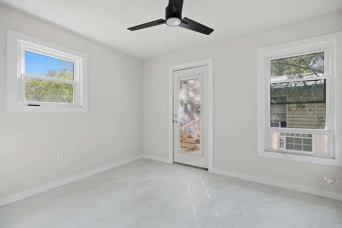 Photo of 6507 Hergotz LN