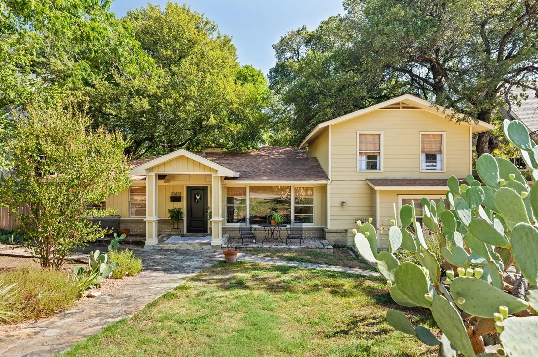 Photo of 2500 W 12th ST