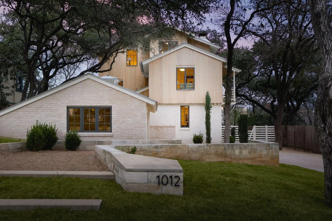 Photo of 1012 Gaston Ave