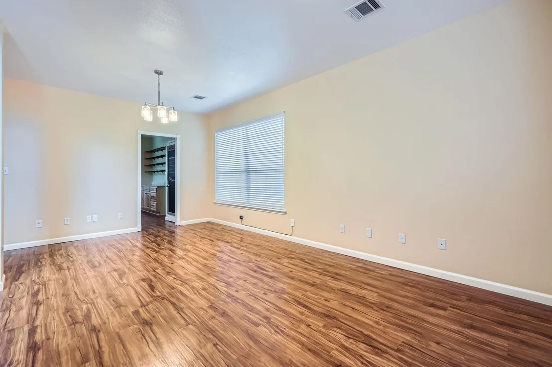 Photo of 2708 Winding Brook DR