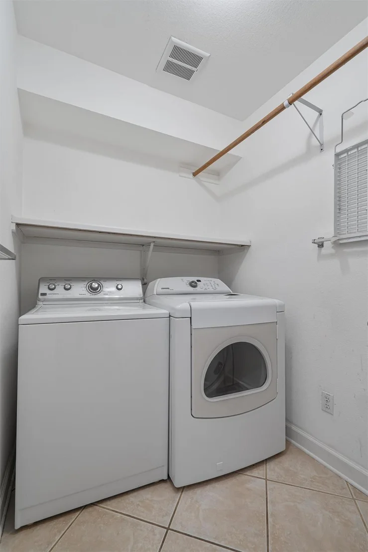 Photo of 1007 Leah LN