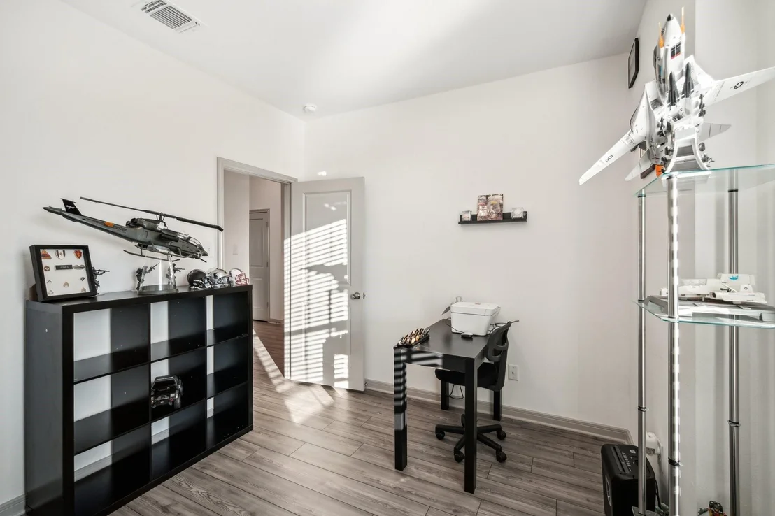 Photo of 6913 McGregor LOOP