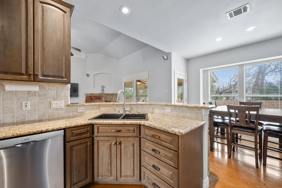 Photo of 531 Leanna Oak LOOP