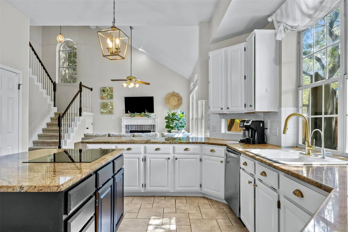 Photo of 1214 Cardinal LN
