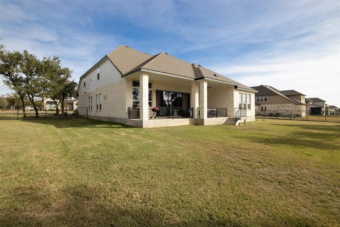 Photo of 172 Shady Hill LOOP
