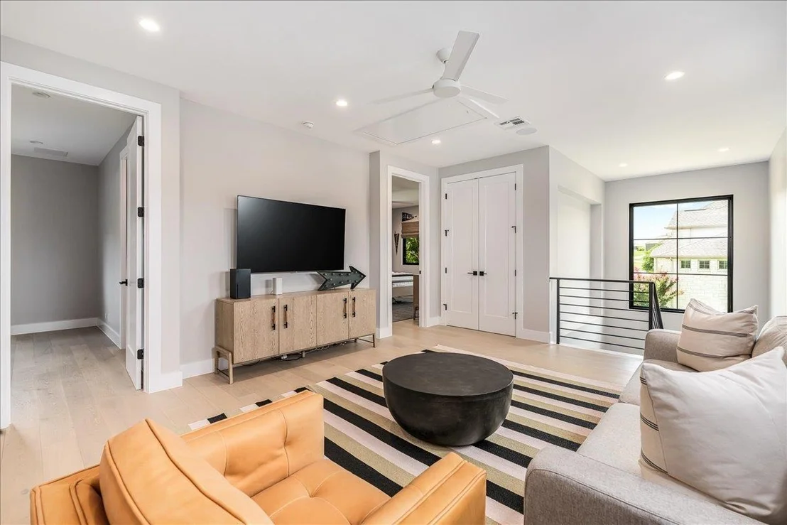 Photo of 9600 Stratus DR