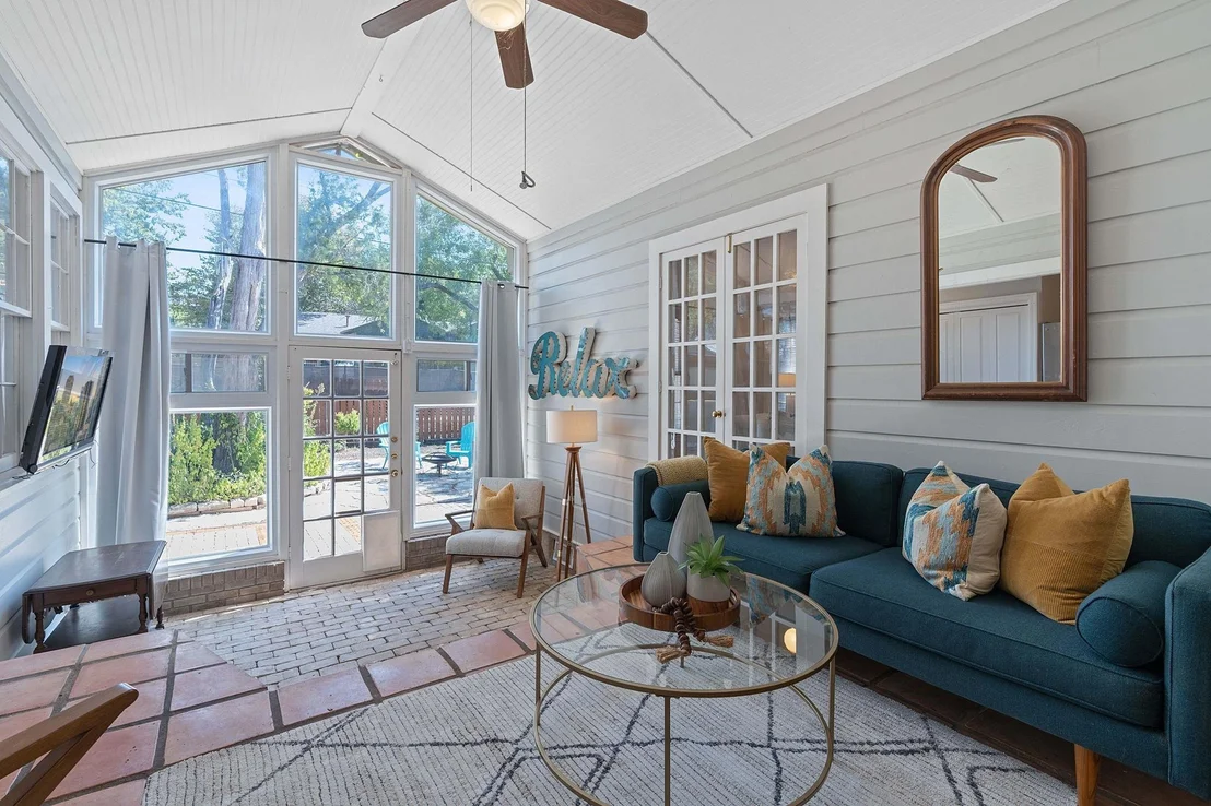 Photo of 2405 Forest Ave