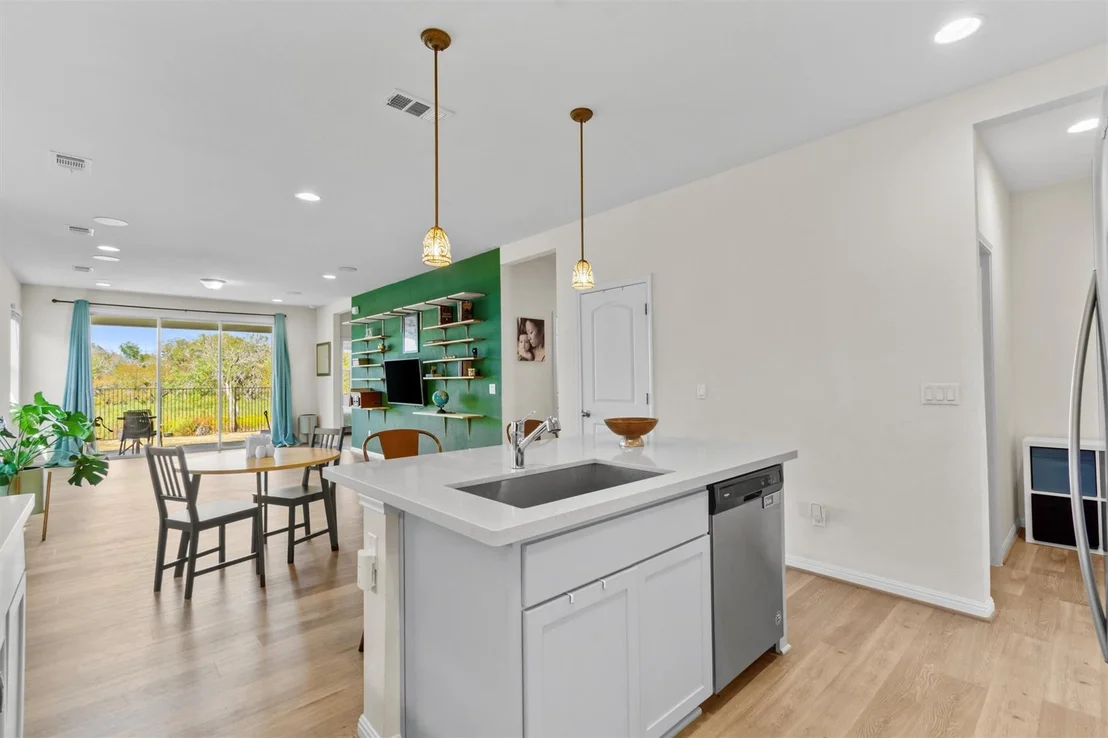 Photo of 405 Gaida LOOP
