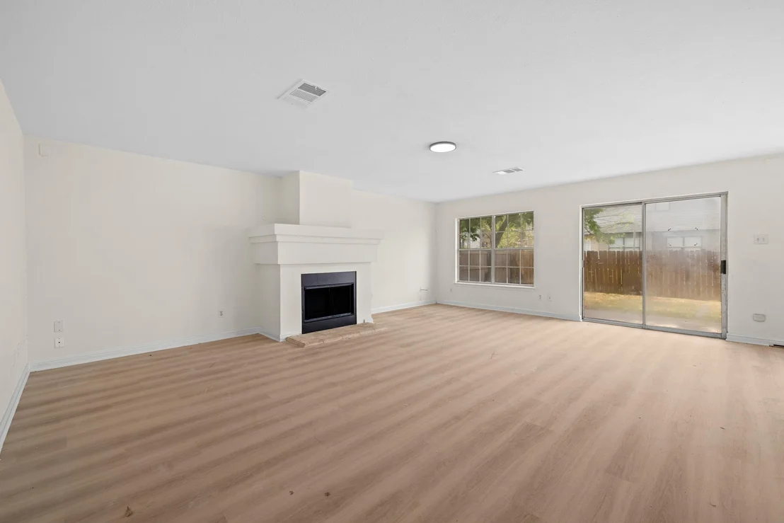 Photo of 1181 Forest Bluff TRL
