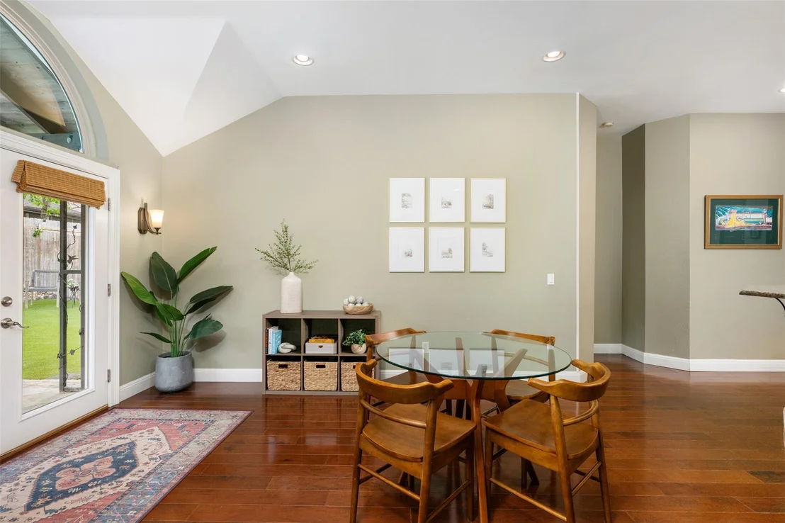 Photo of 6115 Back Bay LN