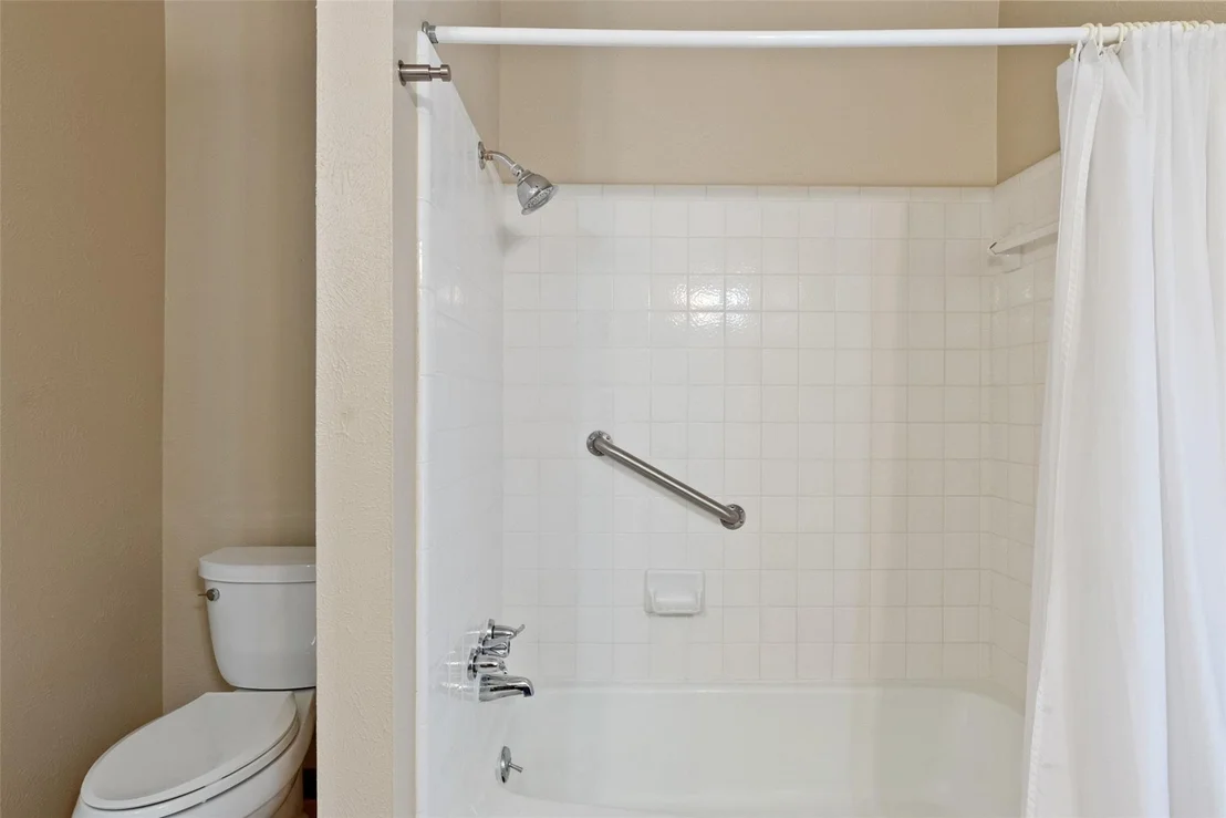 Photo of 1409 Thaddeus CV