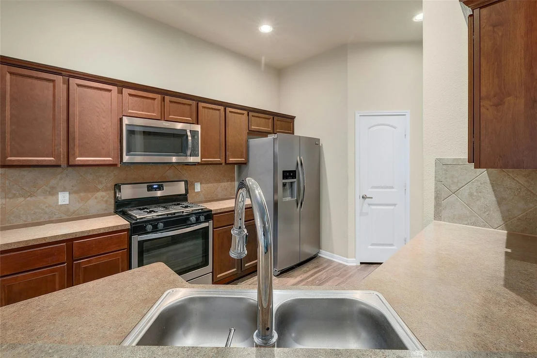 Photo of 18825 Golden Eagle WAY