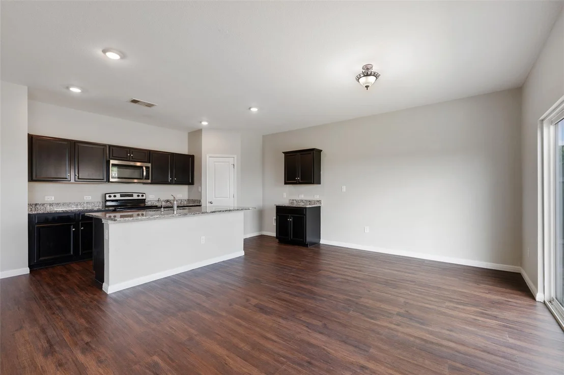 Photo of Unit 69A at 209 Rainey DR